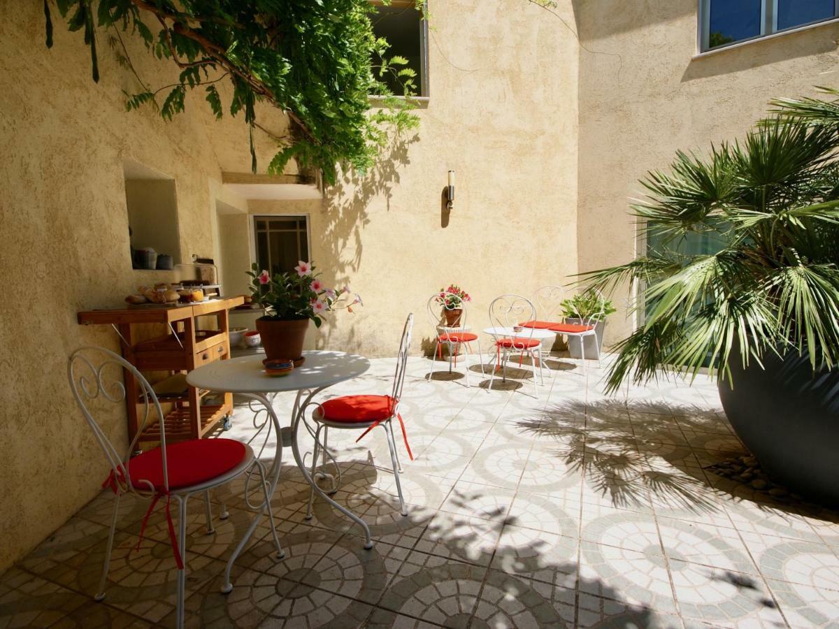 Couette Et Cafe Hotel Montpellier Exterior foto