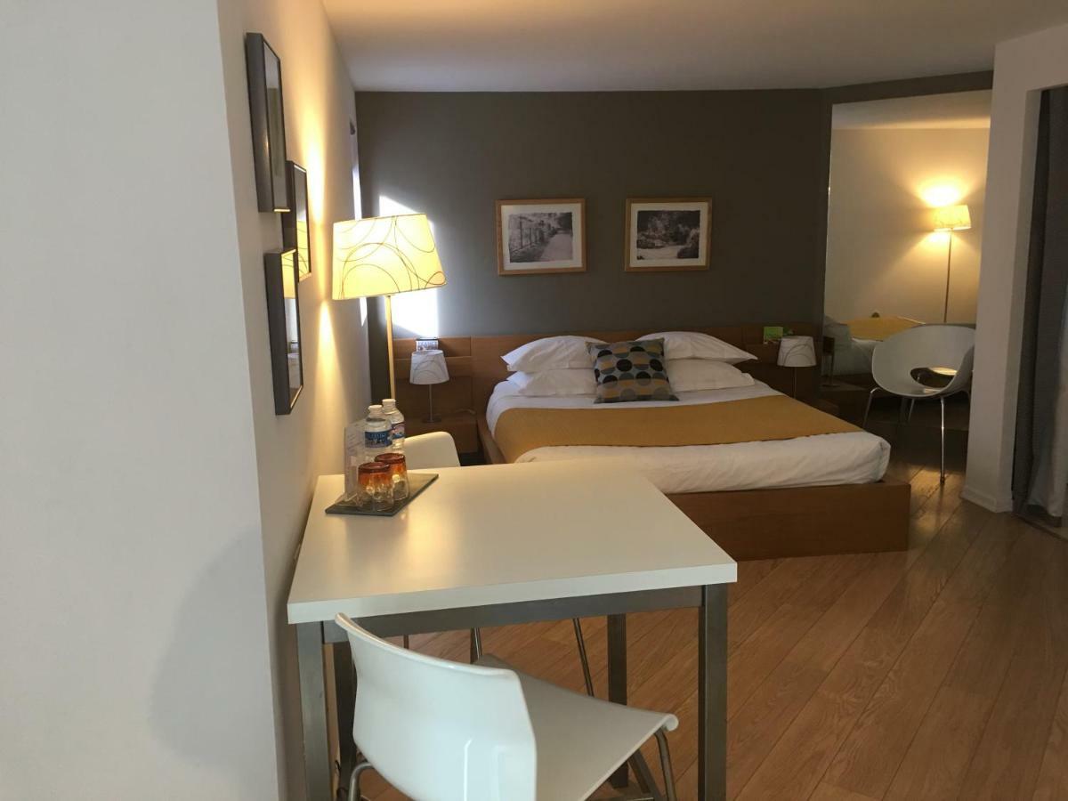 Couette Et Cafe Hotel Montpellier Exterior foto