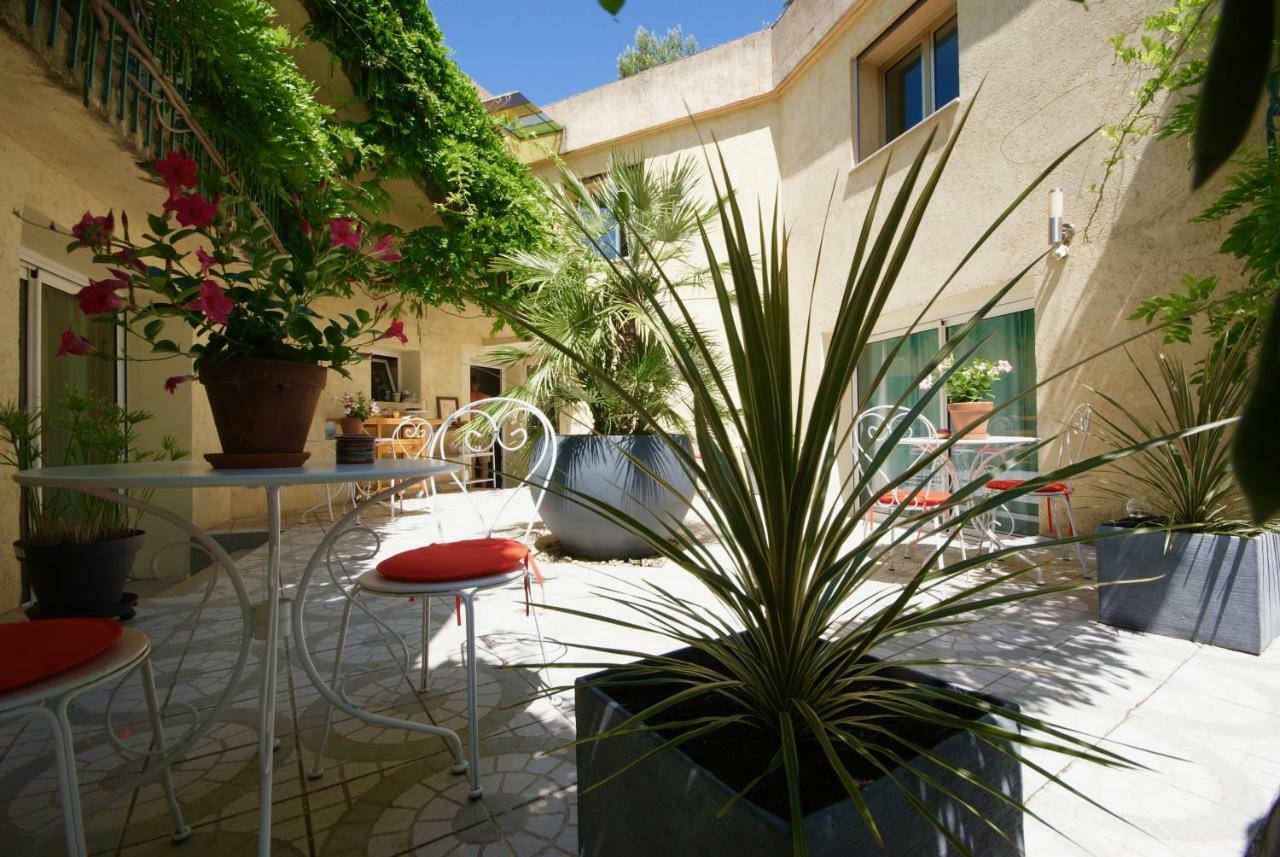 Couette Et Cafe Hotel Montpellier Exterior foto